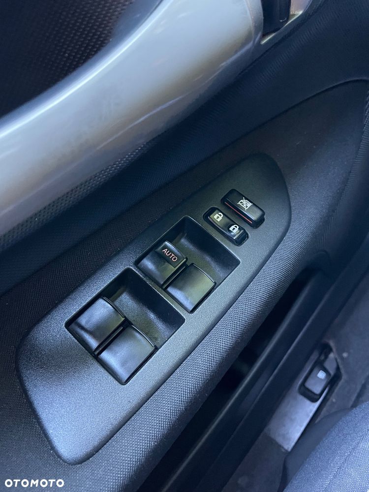 Toyota Auris 2.0 D-4D Premium - 7