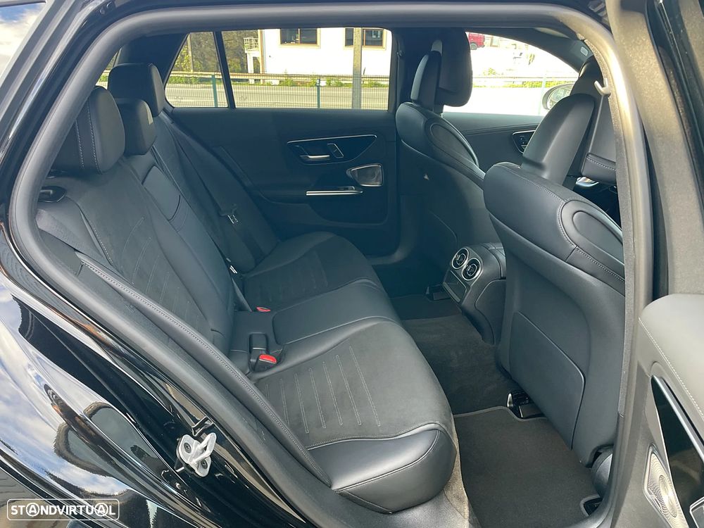 Mercedes-Benz C 300 e T 9G-TRONIC AMG Line - 26