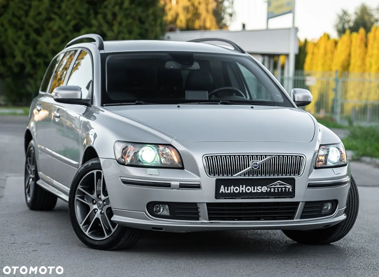Volvo V50 - 1