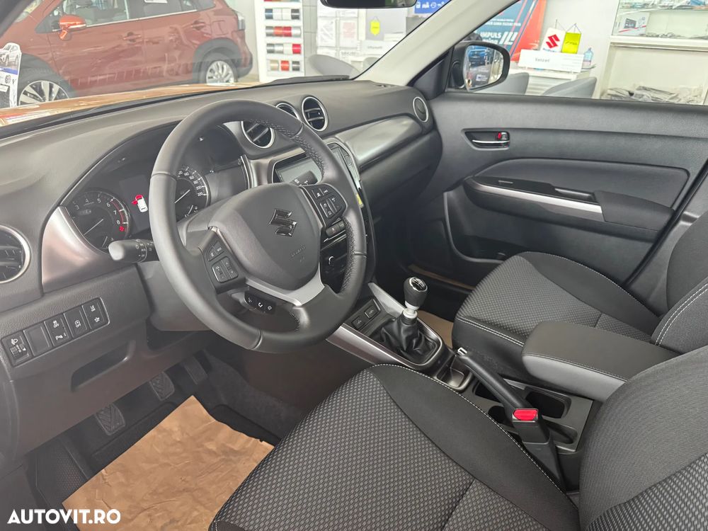 Suzuki Vitara 1.4 Boosterjet 6MT MHEV Passion - 3