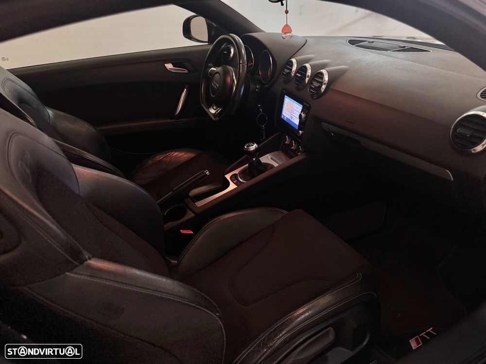 Audi TTS Coupé - 12