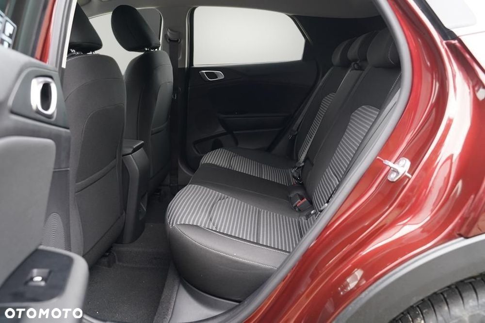 Kia XCeed 1.6 T-GDI M DCT - 11