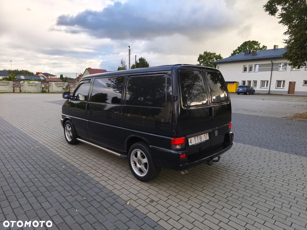 Volkswagen Multivan Standard - 4