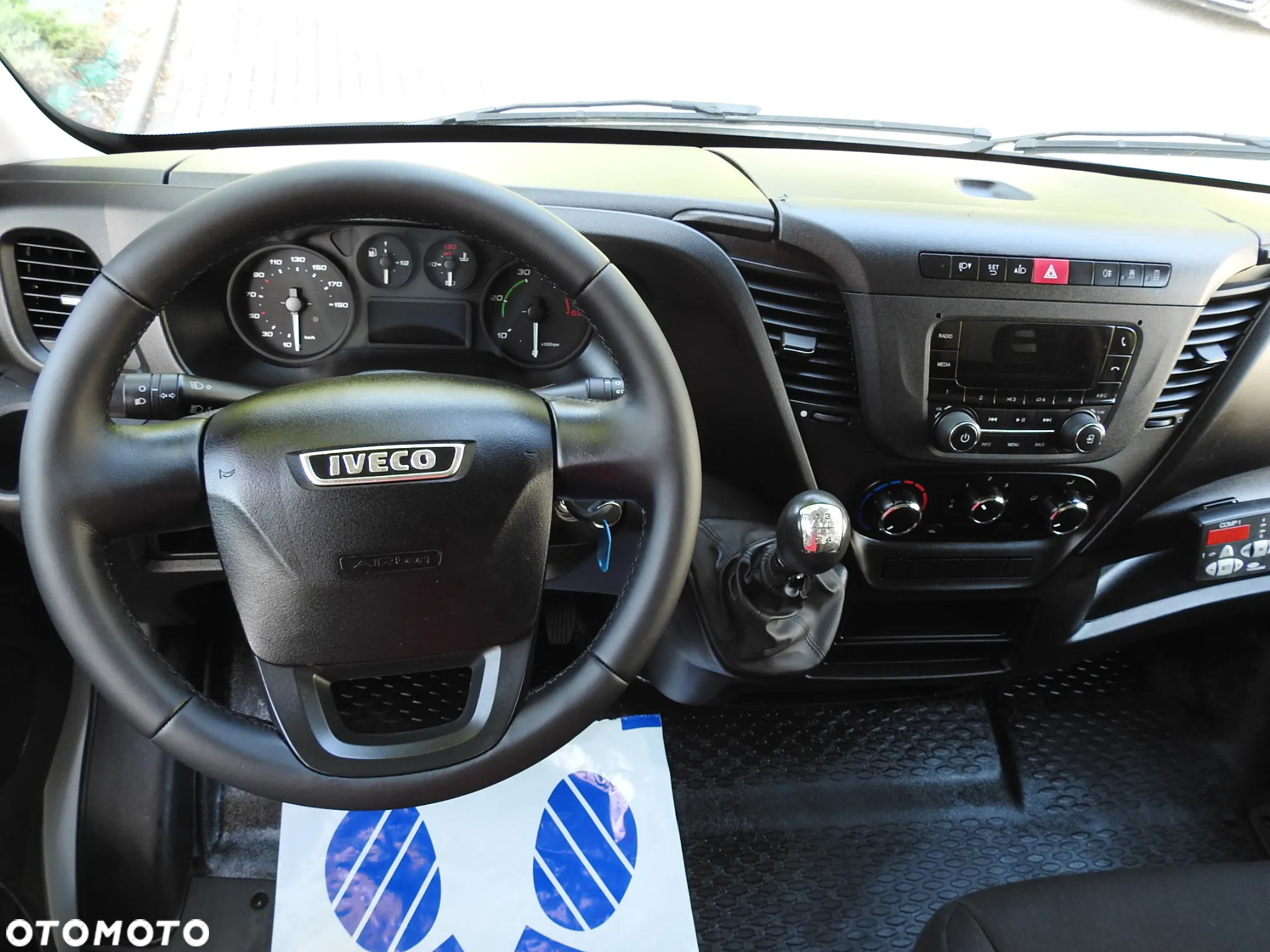 Iveco DAILY 35C15 KONTENER CHŁODNIA -12*C ZASILANIE 230V BLIŹNIACZE KOŁA 150KM [ 5418 ] - 33