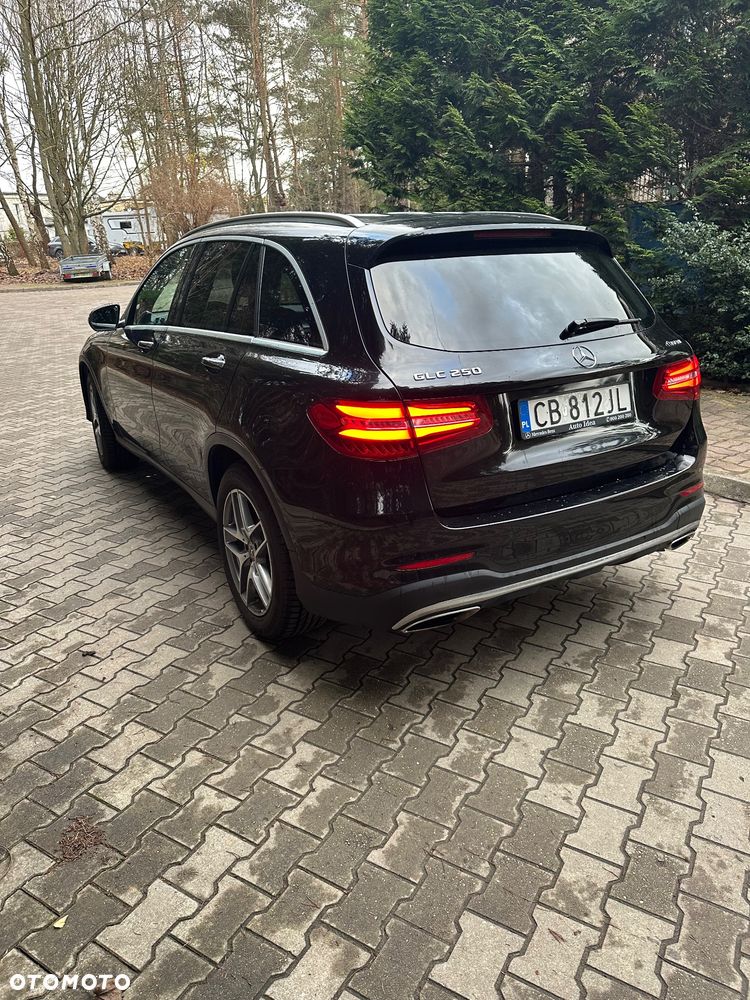 Mercedes-Benz GLC - 6