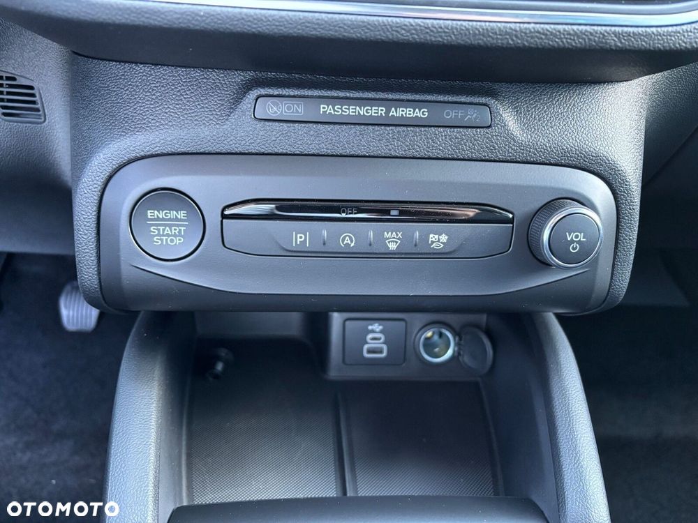 Ford Focus 1.0 EcoBoost Titanium - 28