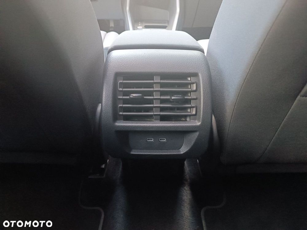 Ford Tourneo Connect Grand - 39