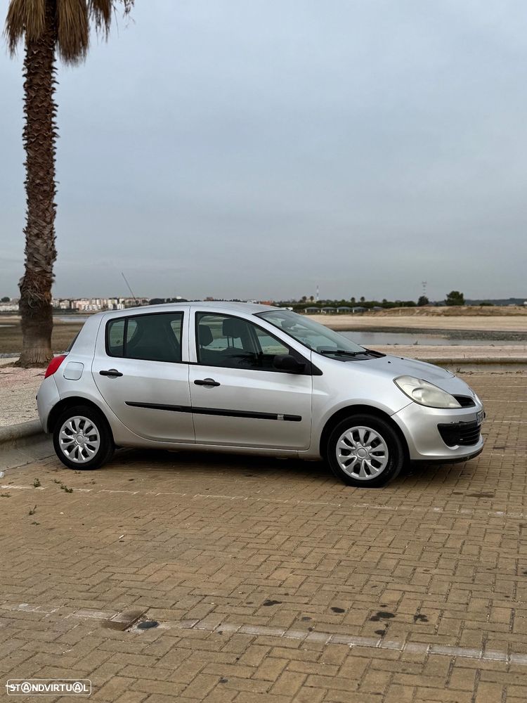 Renault Clio - 5