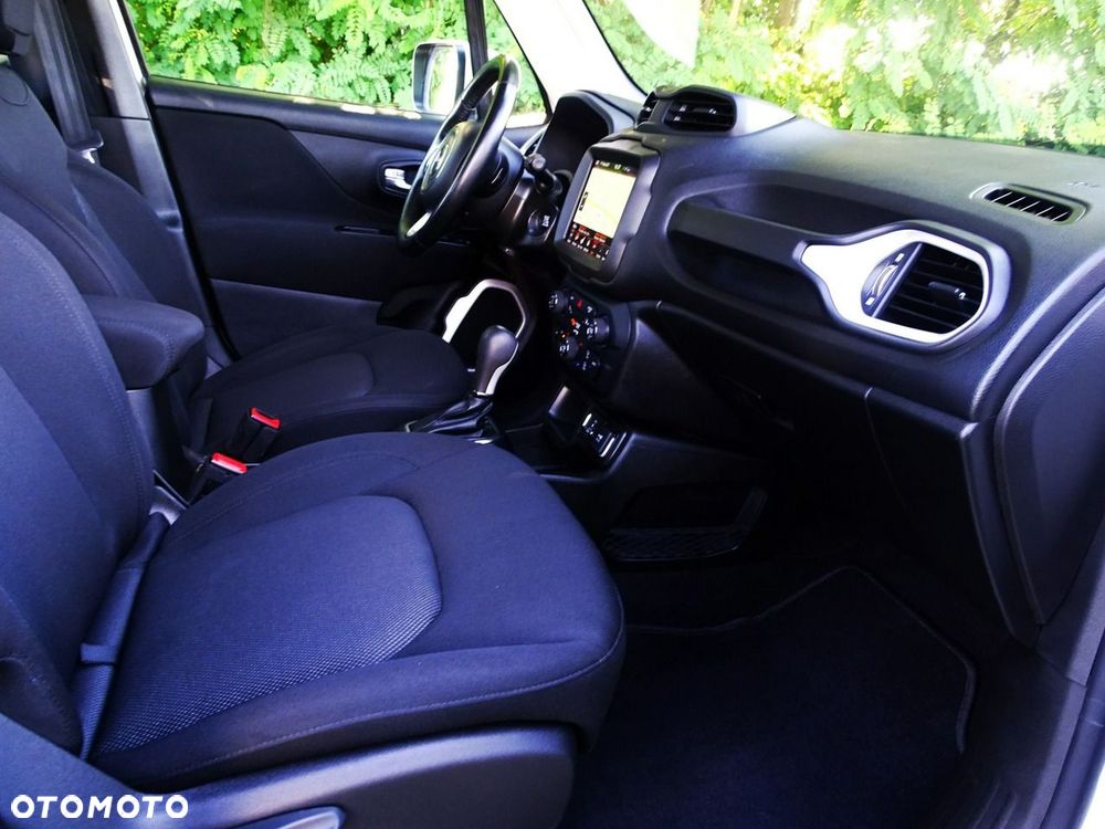 Jeep Renegade - 16
