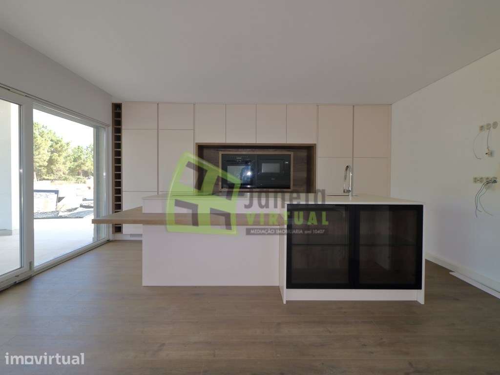 Moradia Isolada T3 de Luxo em Marisol - Elegância, Conforto e Exclu... - Grande imagem: 3/43