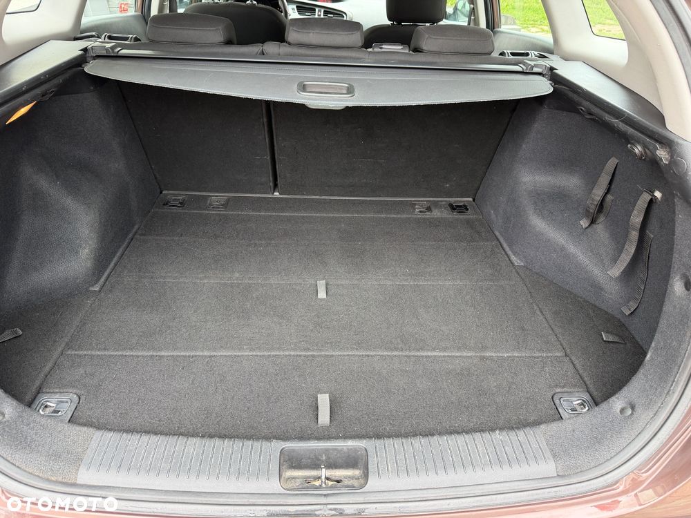 Kia Ceed 1.6 GDI XL - 9