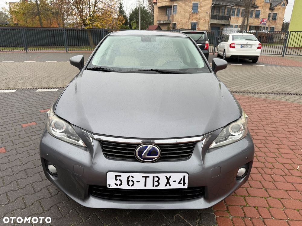 Lexus CT 200h Prestige - 2