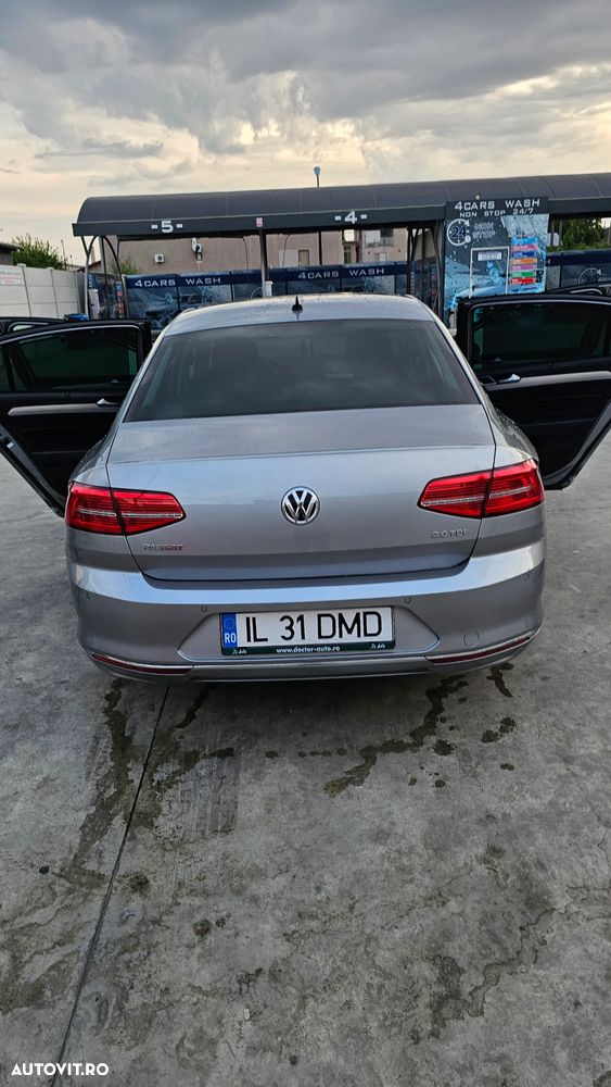 Volkswagen Passat 2.0 TDI DSG Comfortline - 5