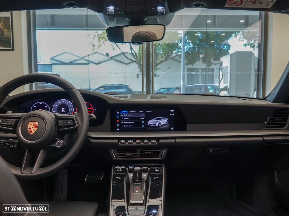 Porsche 911 (992) Carrera - 18