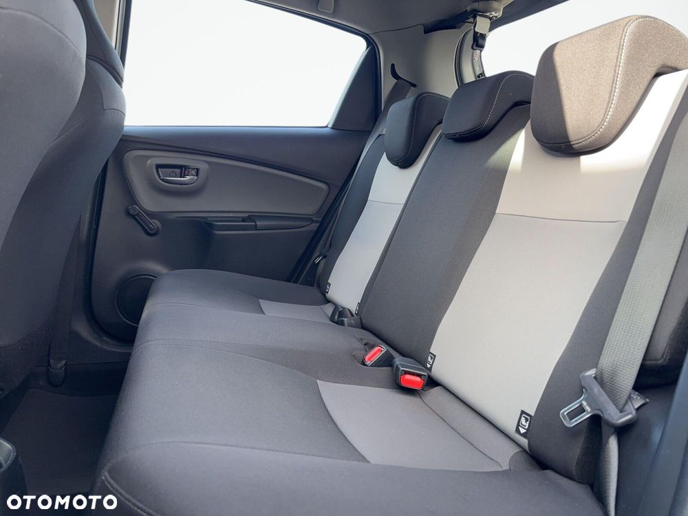 Toyota Yaris - 13