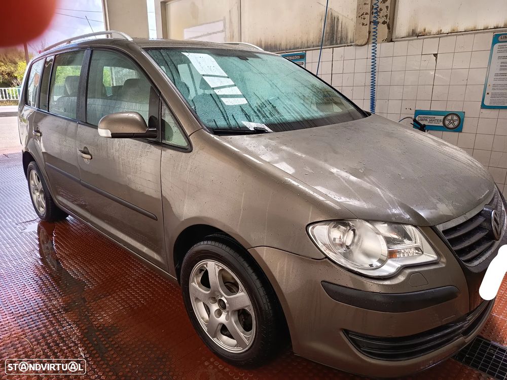 VW Touran 1.9 TDi - 6