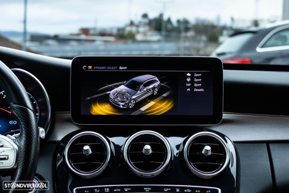 Mercedes-Benz C 300 de AMG Line - 32