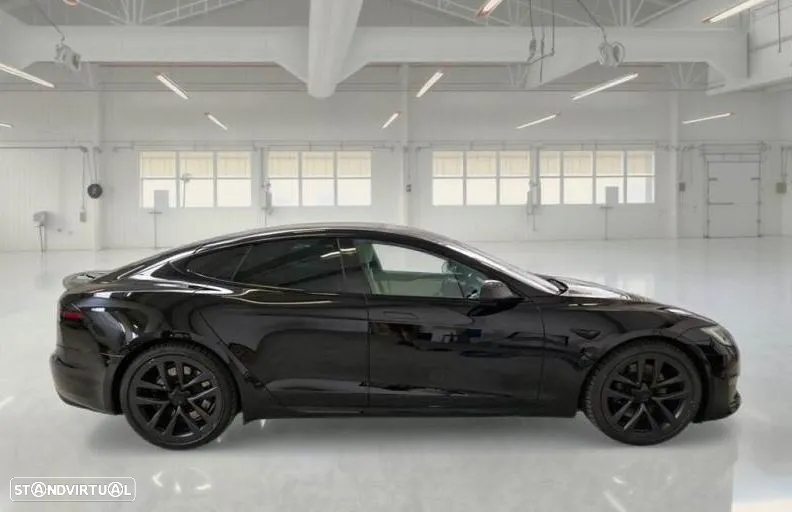 Tesla Model S Plaid - 7