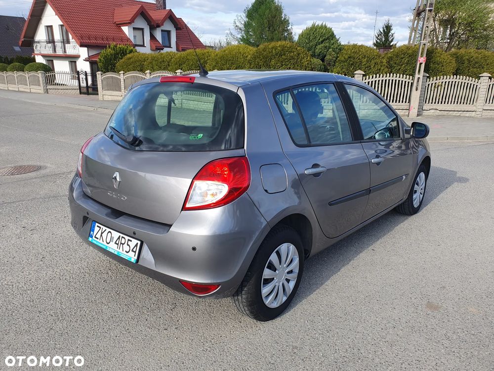 Renault Clio 1.2 16V Tech Run - 9