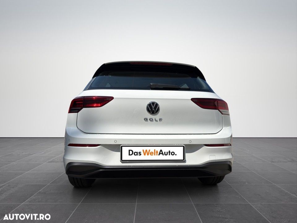 Volkswagen Golf - 11