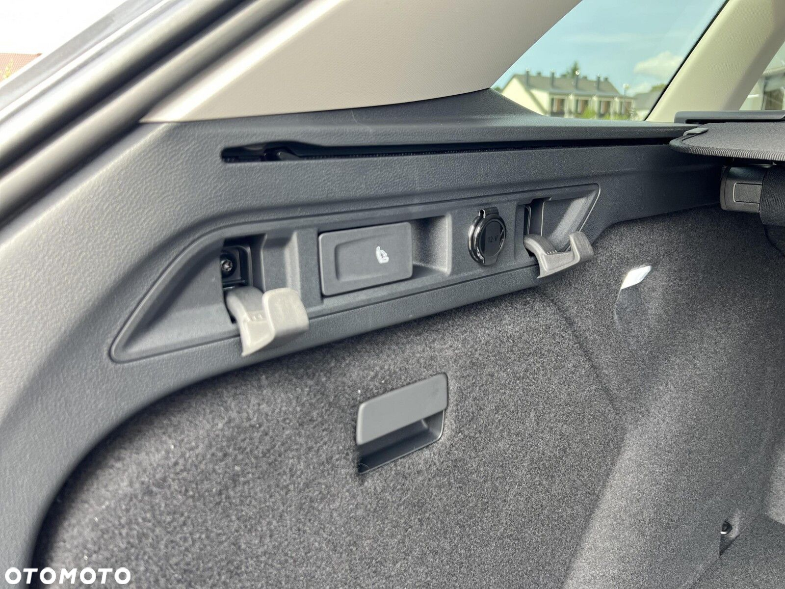 Skoda Superb 2.0 TDI SCR Edition 130 DSG - 37