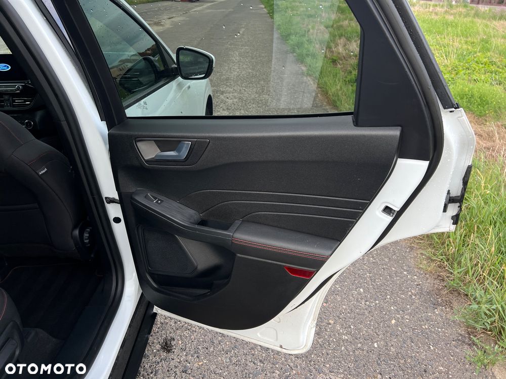Ford Kuga 2.5 Duratec FHEV ST-LINE X - 23