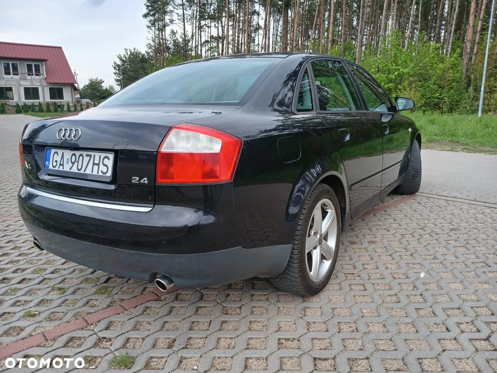 Audi A4 Limousine - 19
