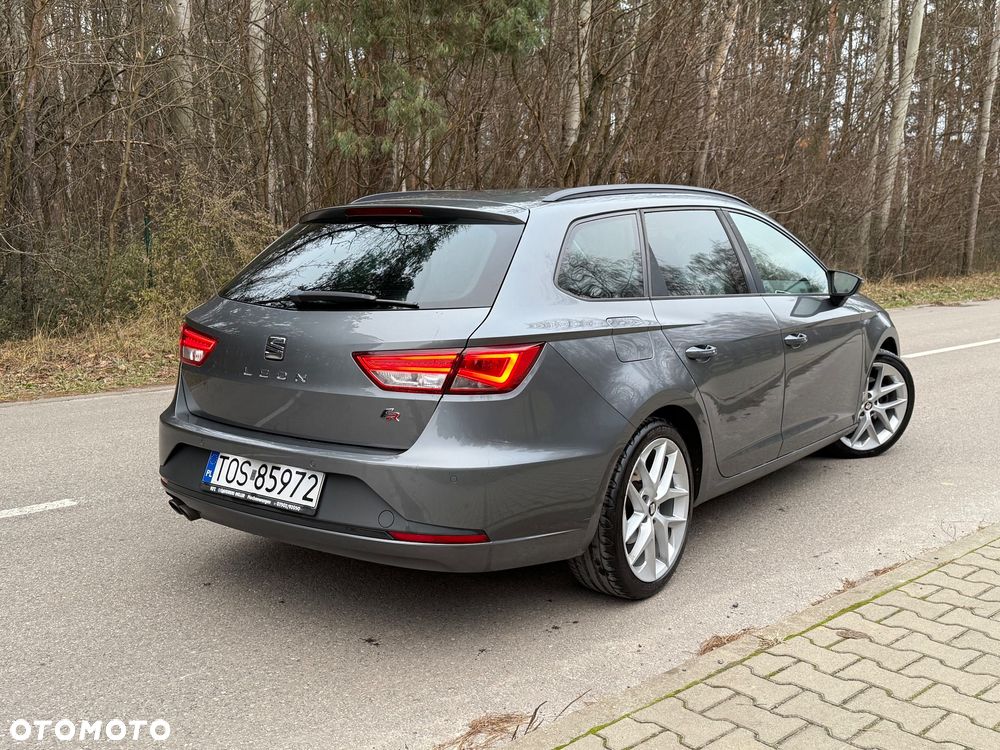 Seat Leon 2.0 TDI DPF Ecomotive FR - 9