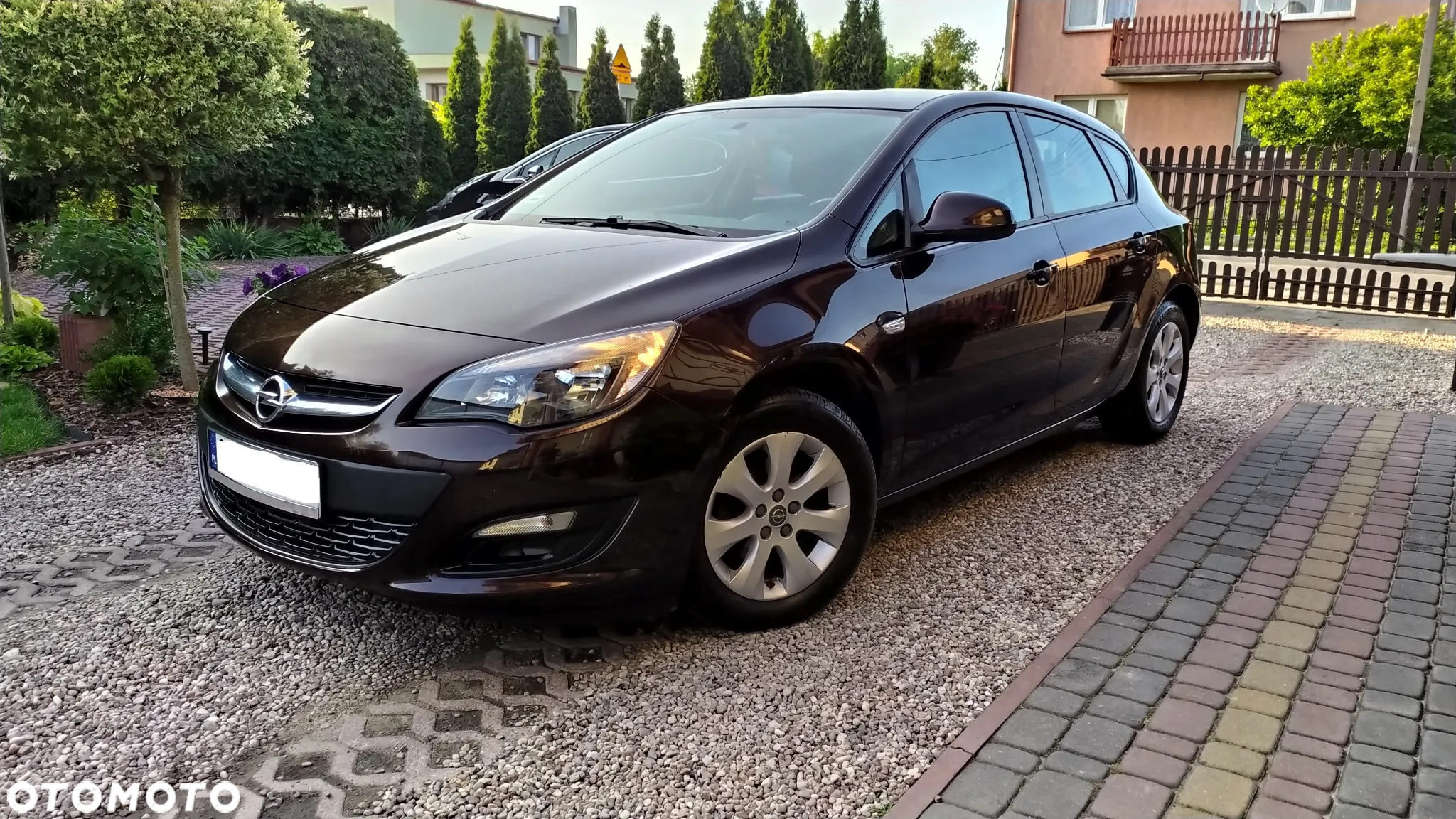 Opel Astra IV 1.4 T EU6 - 2