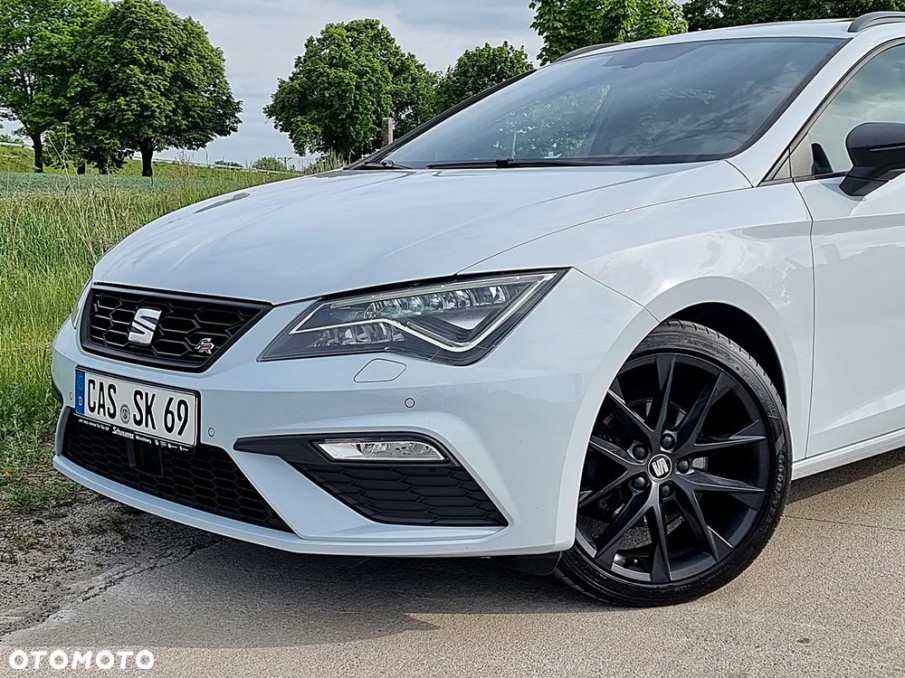 Seat Leon 2.0 TDI DPF DSG FR Black Matt Edition - 23