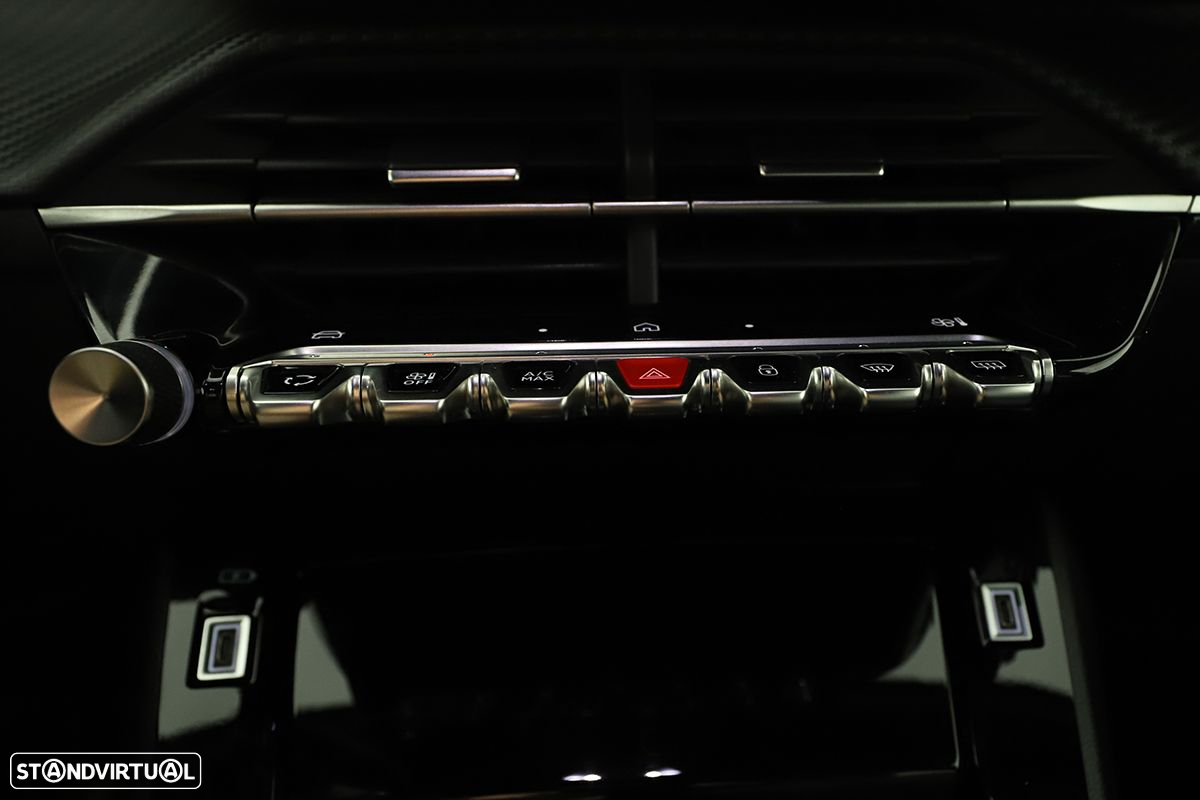 Peugeot 2008 1.2 PureTech Allure - 13