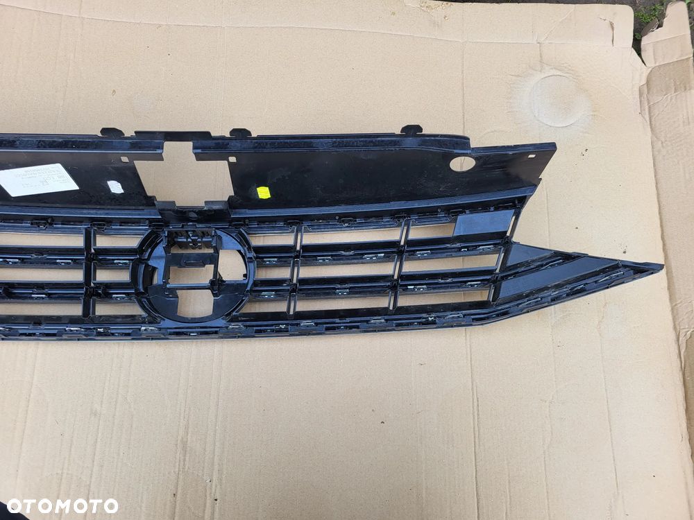 ATRAPA GRILL VW PASSAT B8 LIFT R LINE - 7