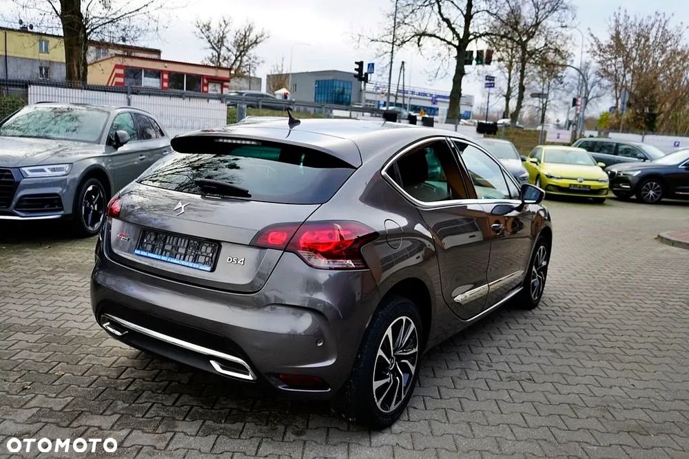 DS Automobiles DS 4 - 7