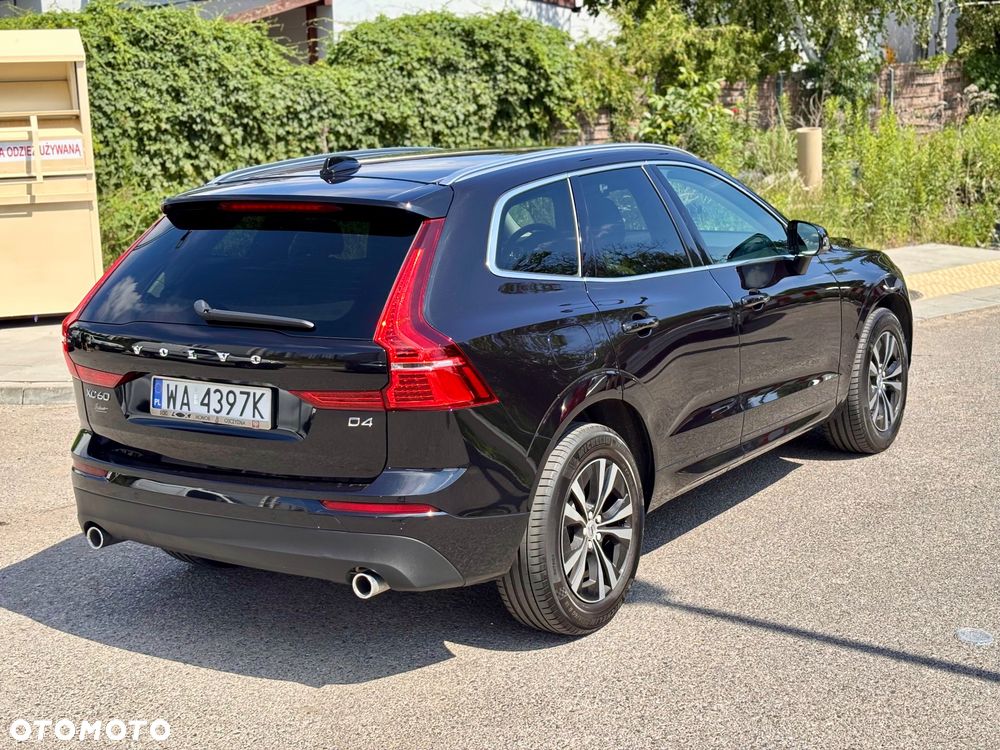 Volvo XC 60 D4 AWD Momentum - 6