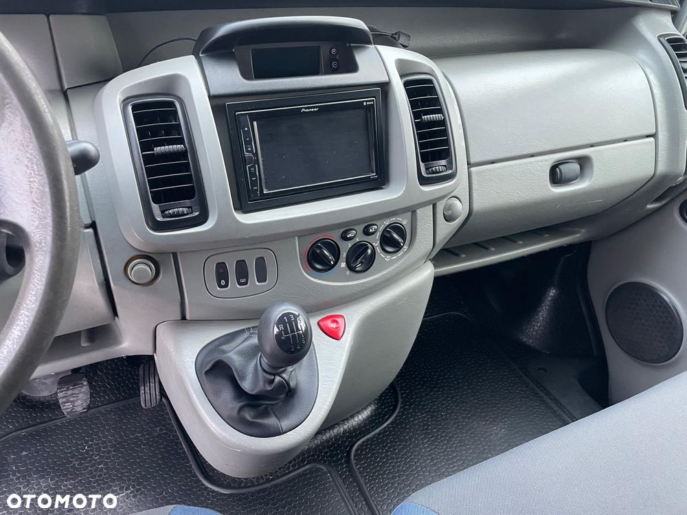 Renault Trafić - 12