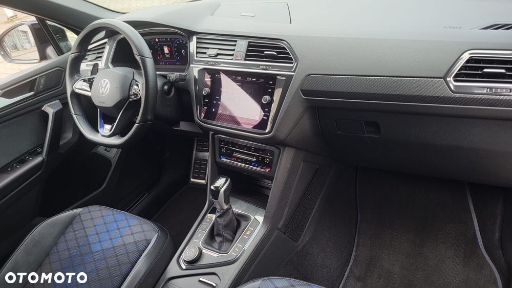 Volkswagen Tiguan - 16
