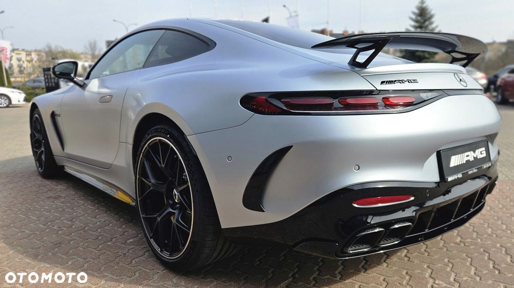 Mercedes-Benz AMG GT - 5
