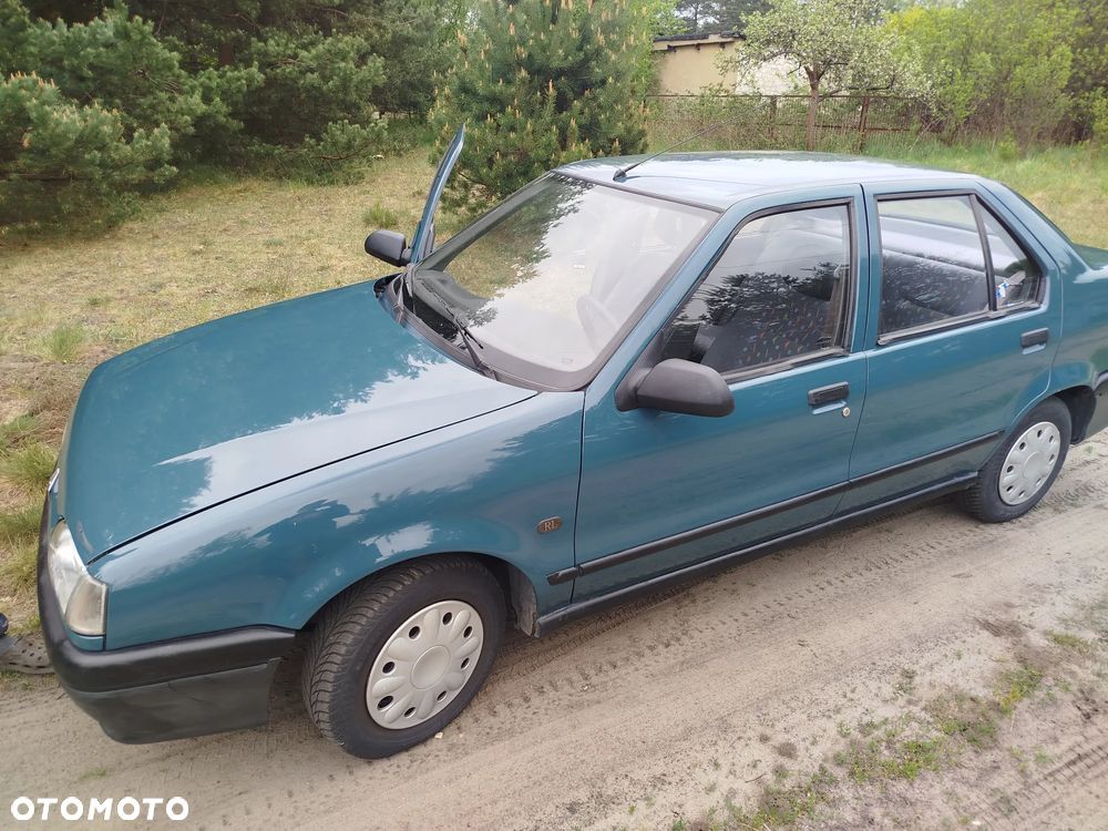Renault 19 1.4 GTR - 1