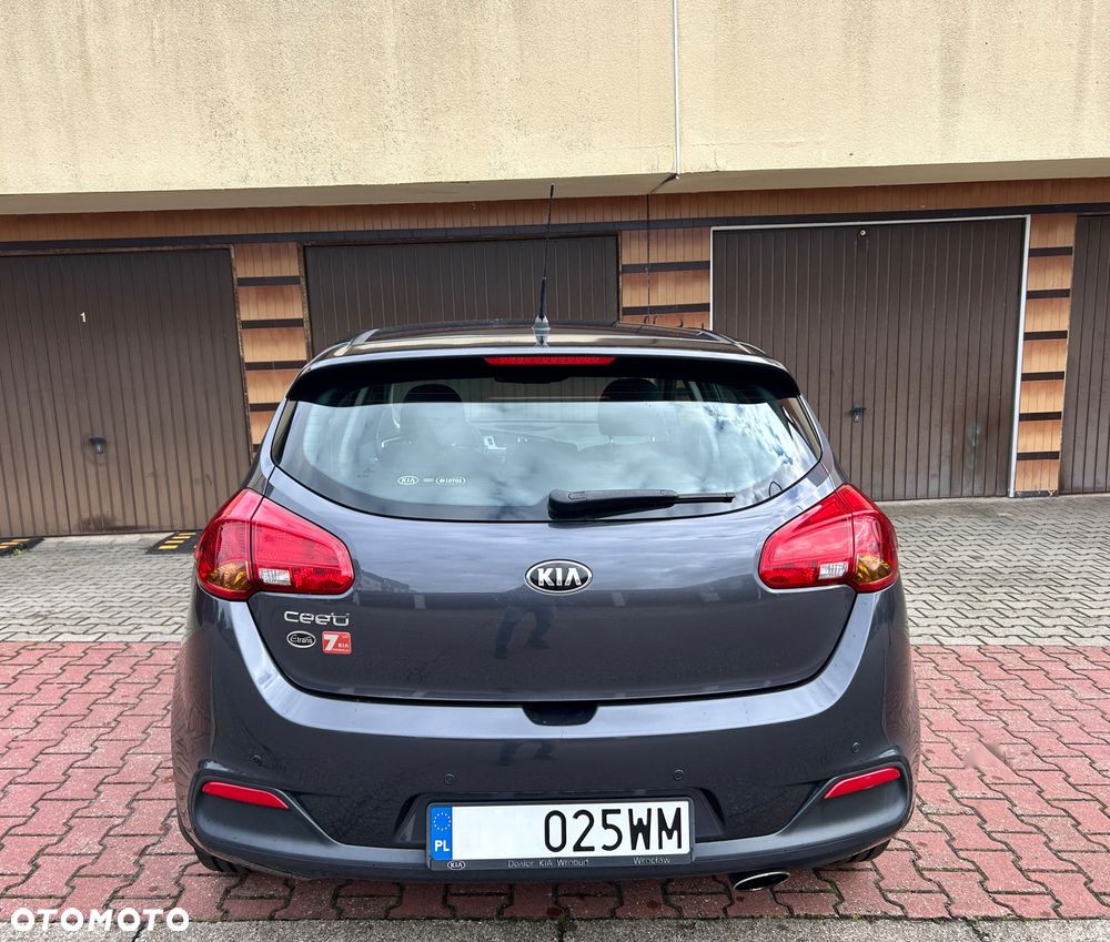 Kia Ceed - 8