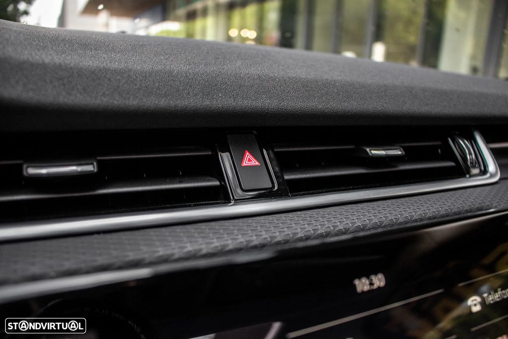 Land Rover Range Rover Evoque 2.0 D240 AWD Auto - 27