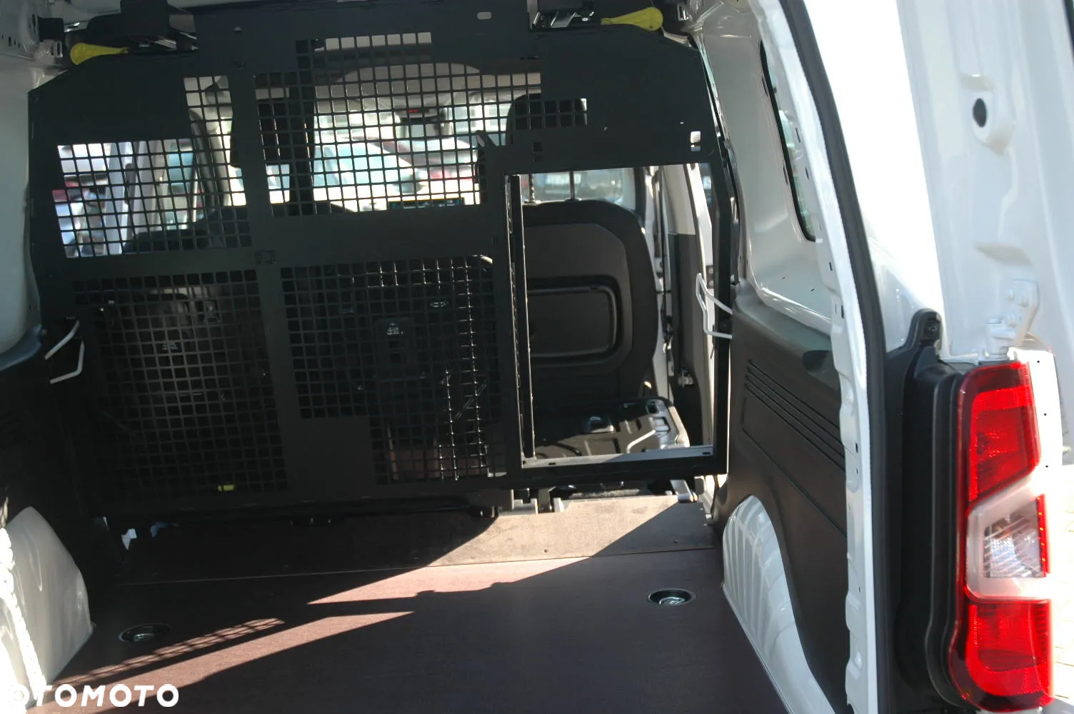 Citroën Berlingo MPV XL 1.5 BlueHDI Plus S&S N1 - 16