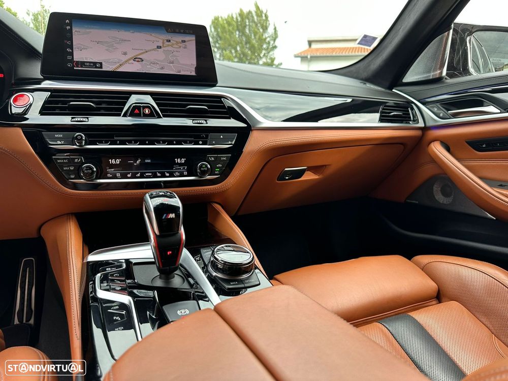 BMW M5 Competition - 23