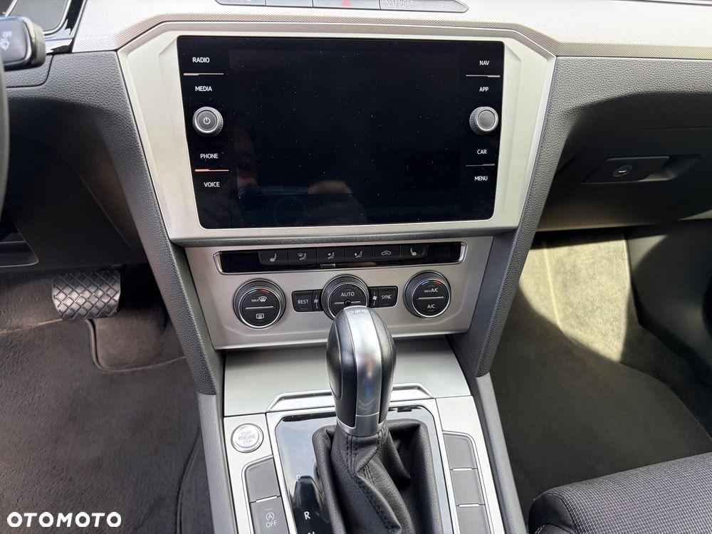Volkswagen Passat 1.8 TSI BMT Comfortline DSG - 30