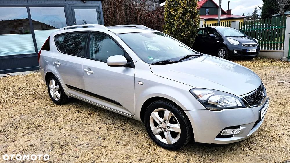 Kia Ceed 1.4 CVVT Dream-Team Edition - 8