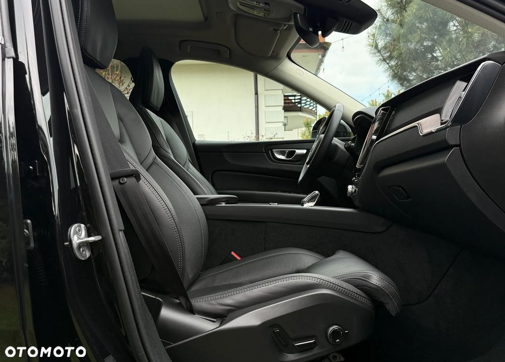 Volvo XC 60 B4 D AWD Geartronic Inscription - 8