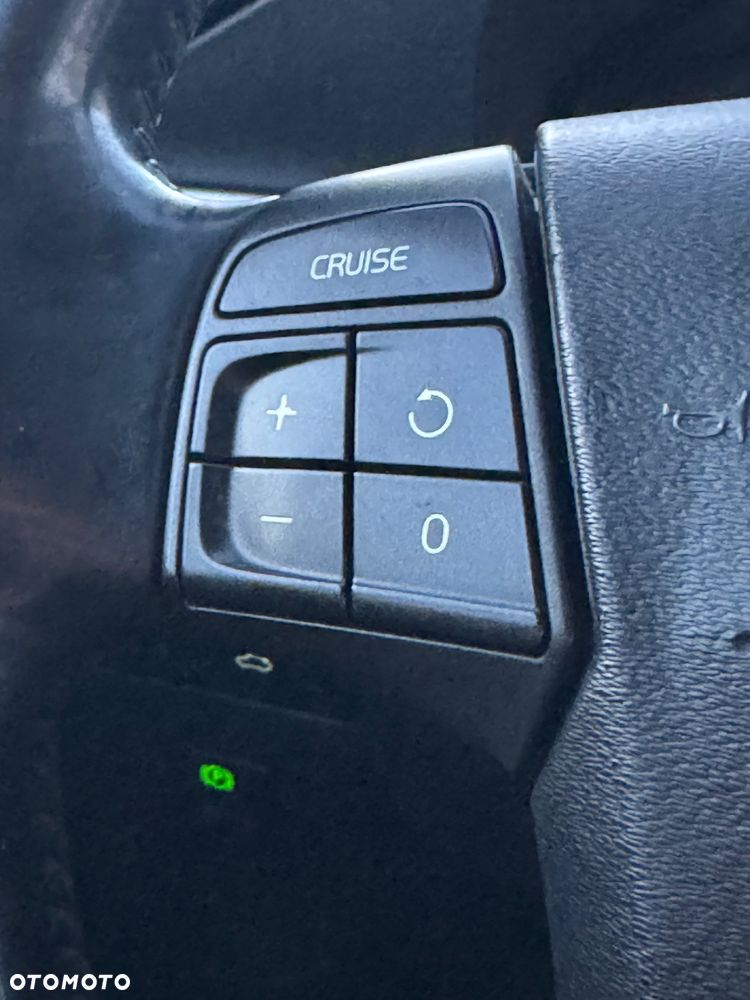 Volvo V70 D5 AWD Momentum - 13