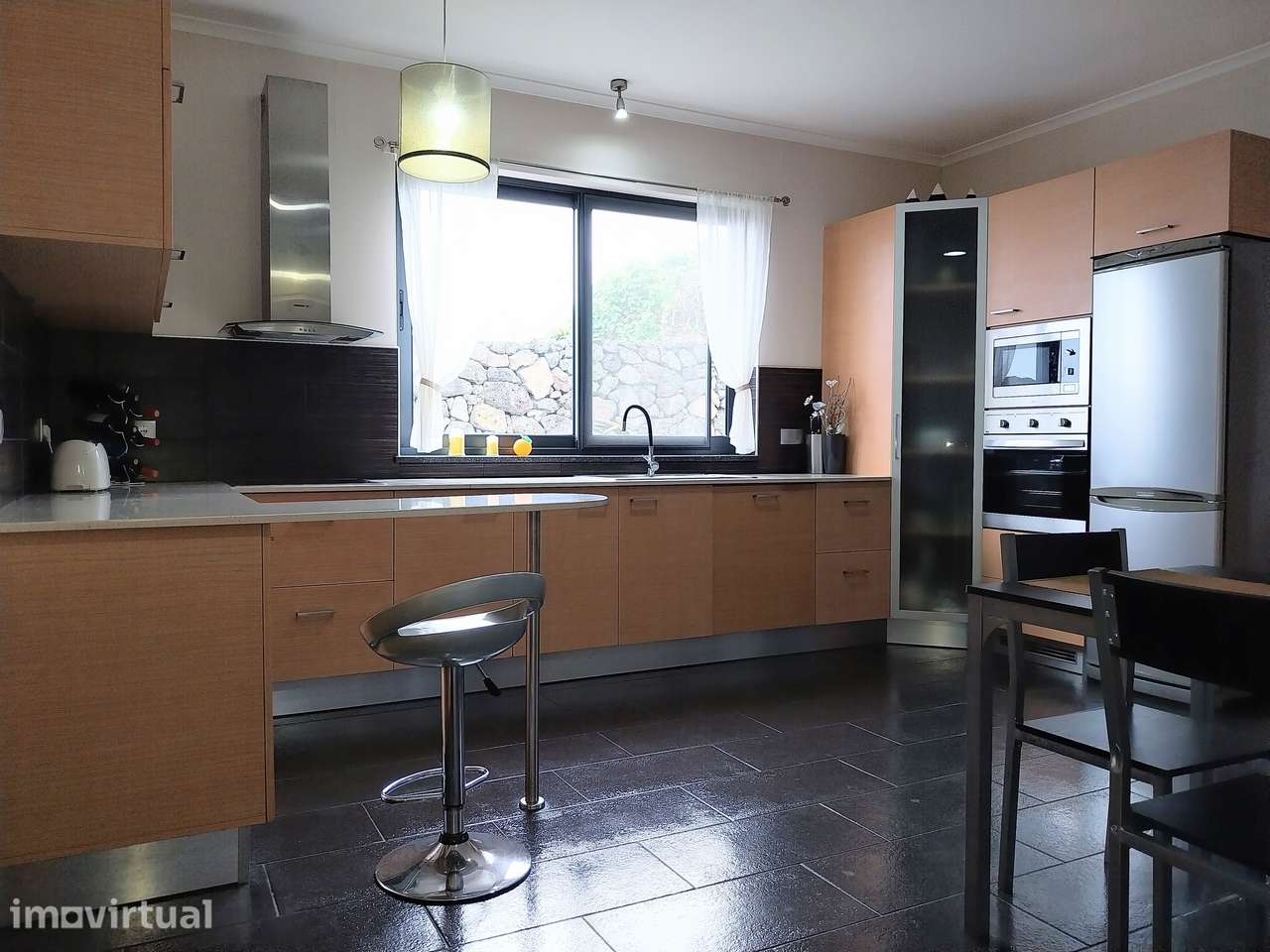 Moradia, 285 m², São Bartolomeu de Regatos - Grande imagem: 5/11