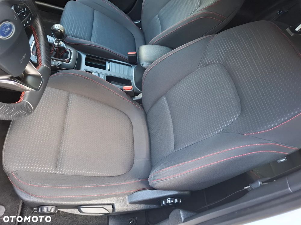 Ford Focus 2.0 EcoBlue STart-Stopp-System ST-LINE - 5