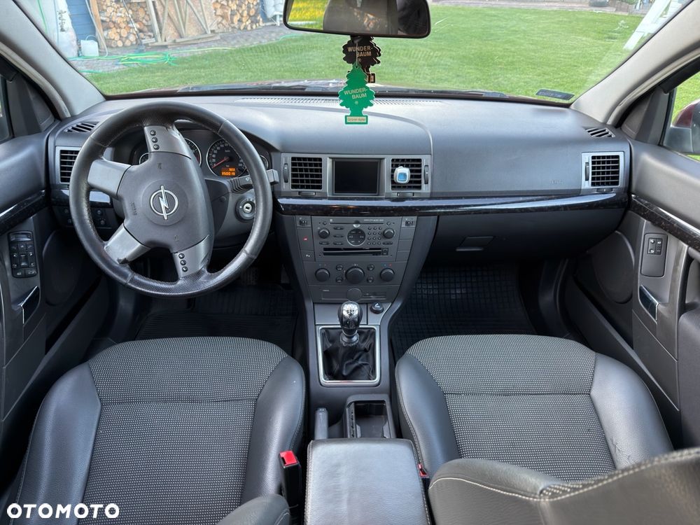 Opel Signum 2.0 T - 12
