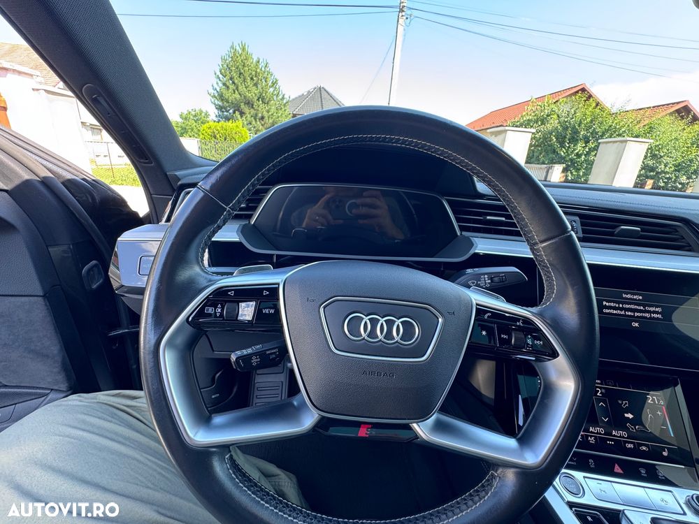 Audi e-tron - 11